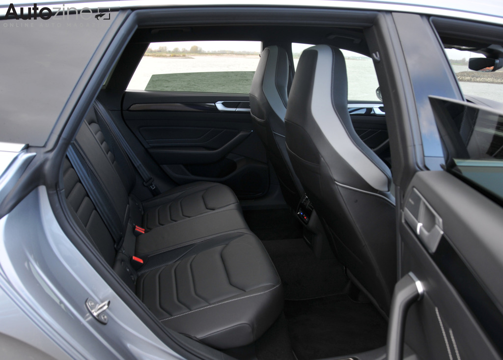 Volkswagen Arteon Shooting Brake (Achterin)
