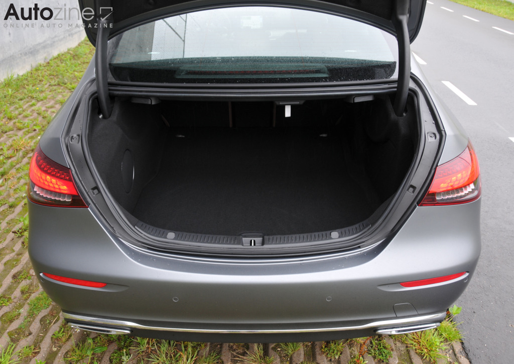 Mercedes-Benz E-Klasse (2016 - 2023) (Bagageruimte)