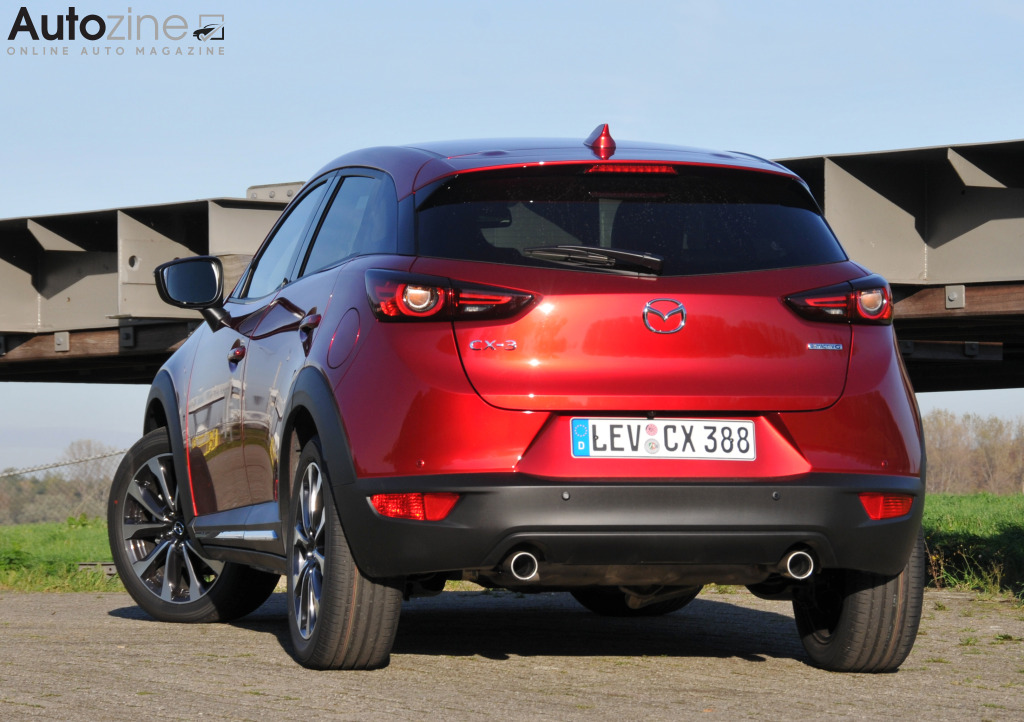 Mazda CX-3 (Driekwart achter)