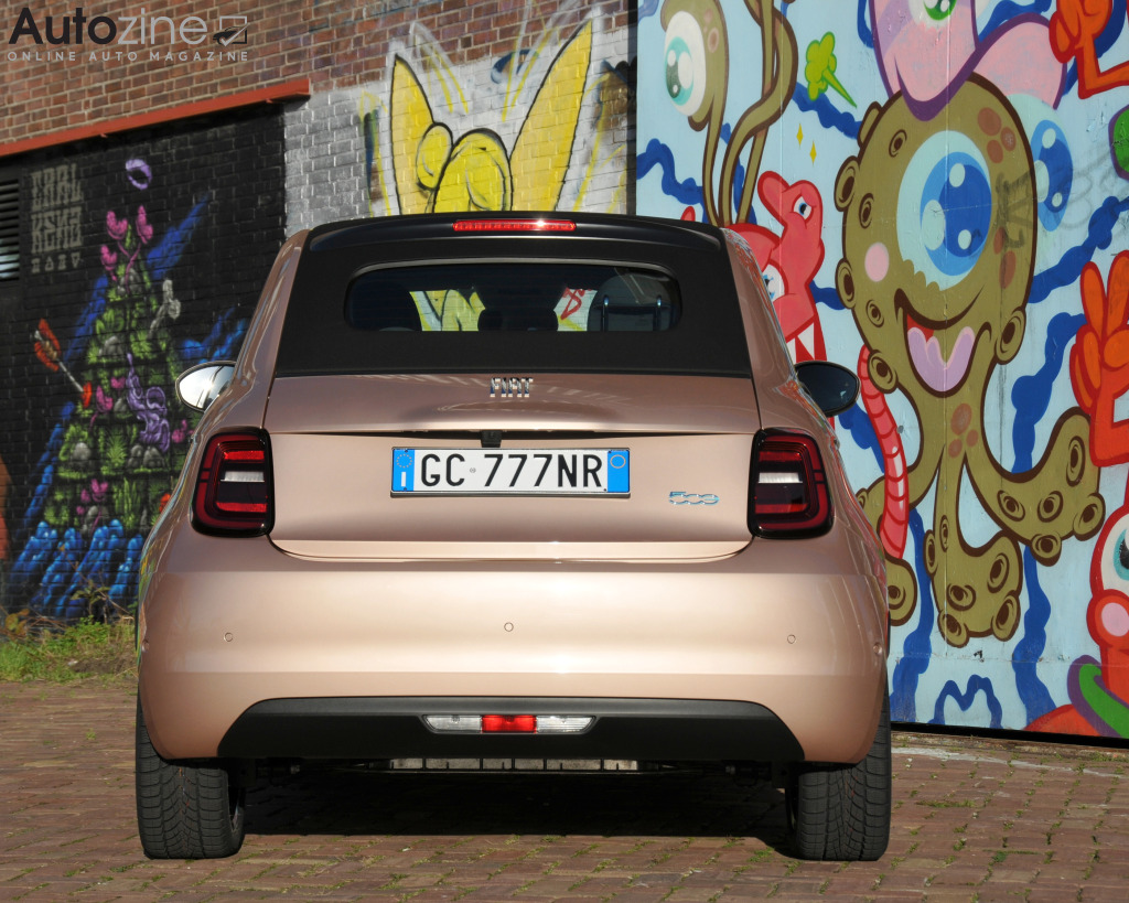 Fiat 500 Electric (Recht achter)