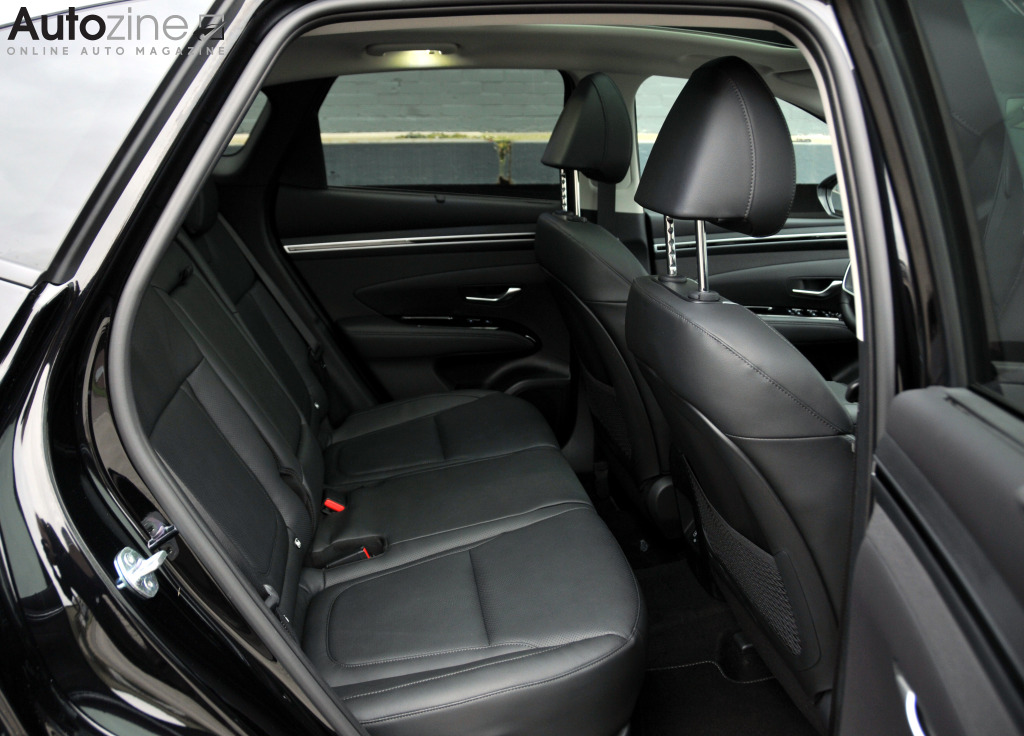 Hyundai Tucson (Achterin)