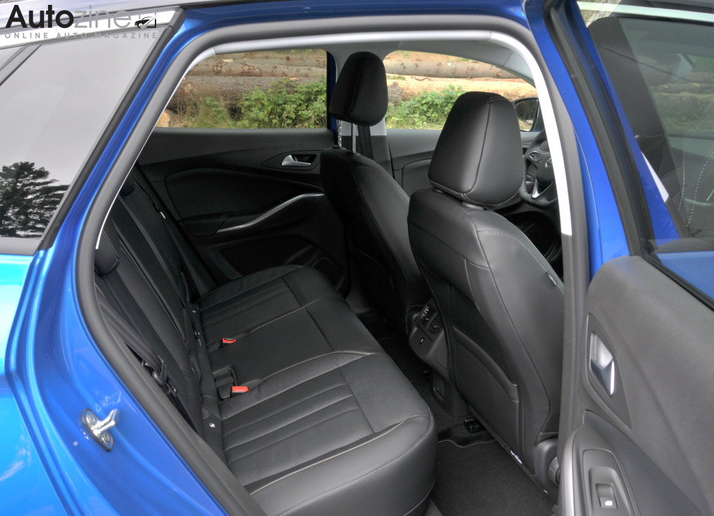Opel Grandland (Achterin)
