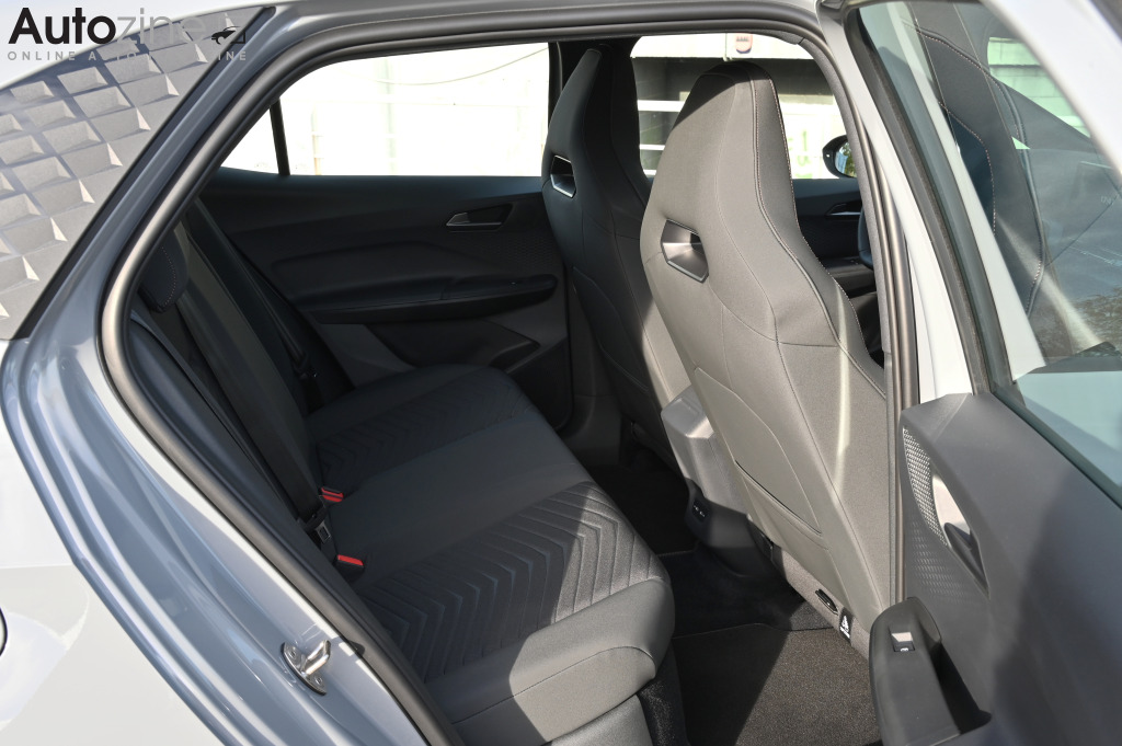 Cupra Born (Achterin)