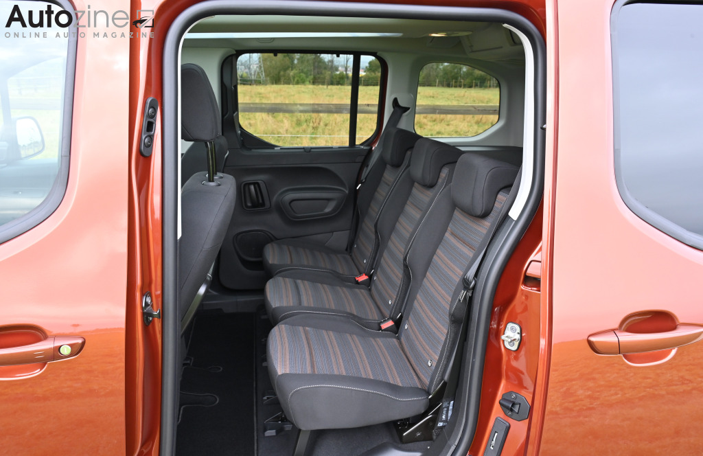 Opel Combo-e Life (Achterin)