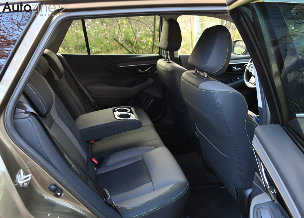 Subaru Outback (Achterin)