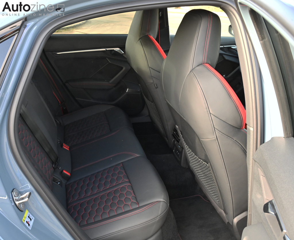Audi RS3 Limousine (Achterin)