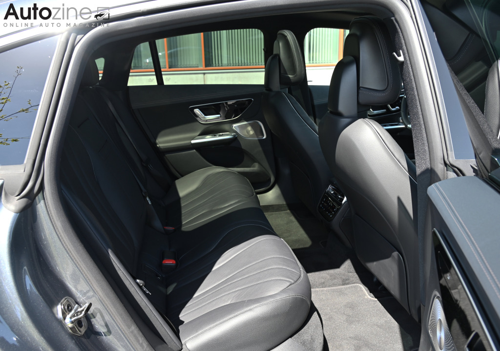 Mercedes-Benz EQE (Achterin)