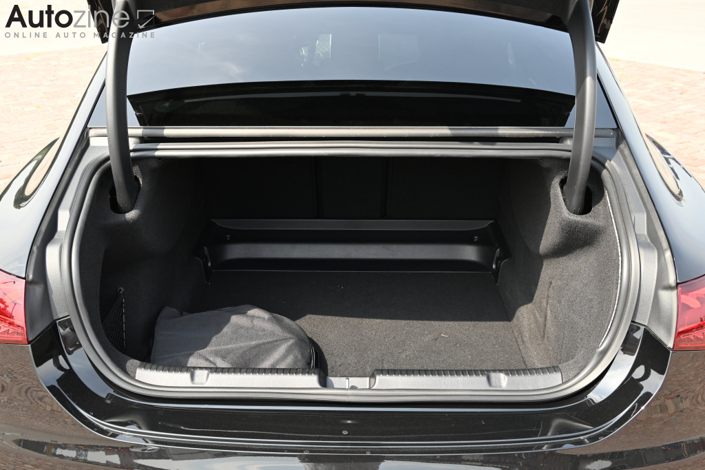 Mercedes-AMG EQE 43 (Bagageruimte)