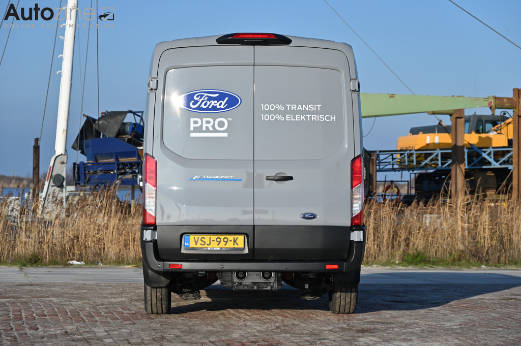 Ford E-Transit (Recht achter)