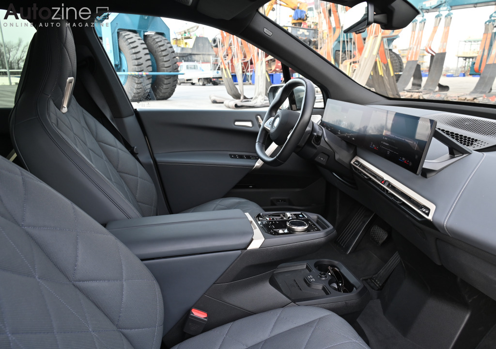BMW iX (Interieur doorkijk)