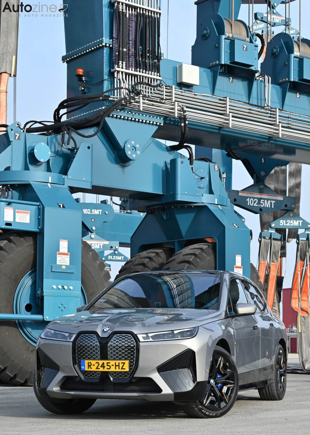 BMW iX (Driekwart voor hoog)