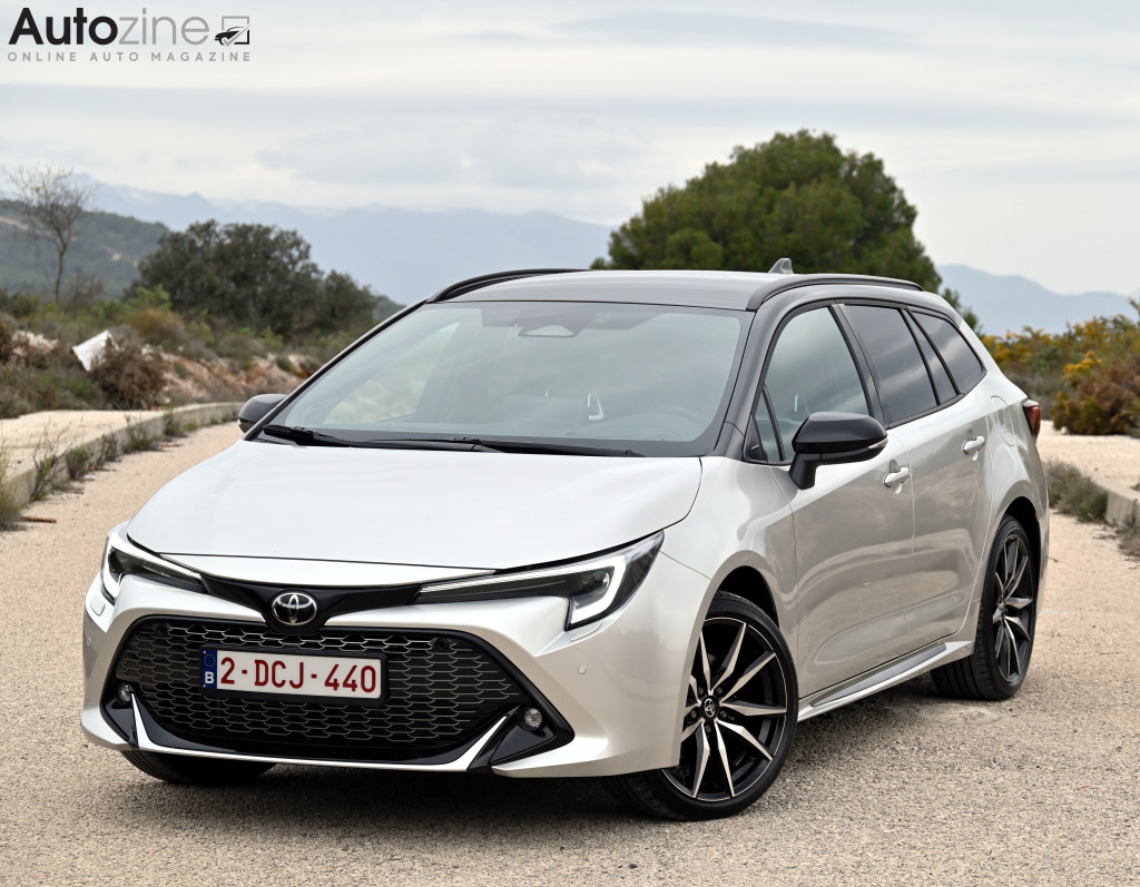 Toyota Corolla Touring Sports (Driekwart voor)