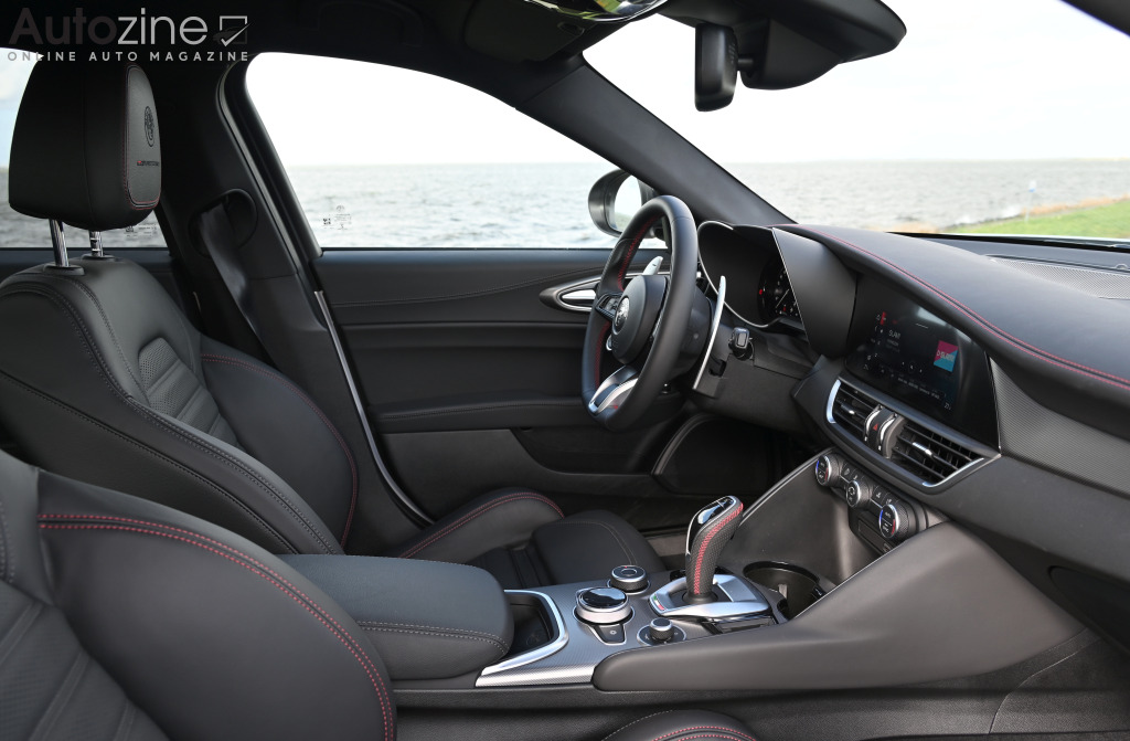 Alfa Romeo Giulia (Interieur doorkijk)