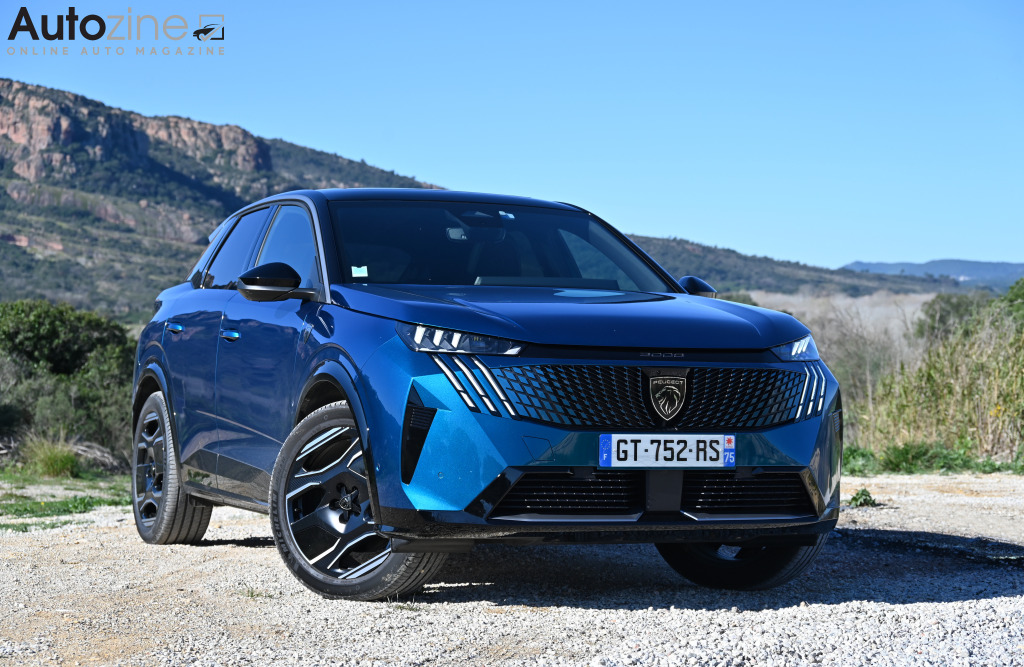 Peugeot e-3008 (Driekwart voor)