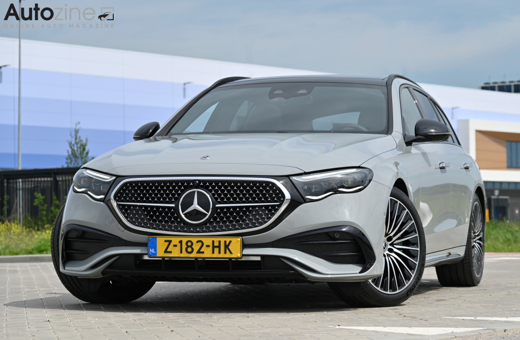 Mercedes-Benz E-Klasse Estate (Driekwart voor)