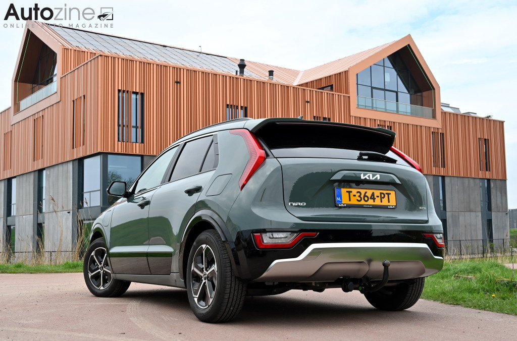 Kia Niro (Driekwart achter)
