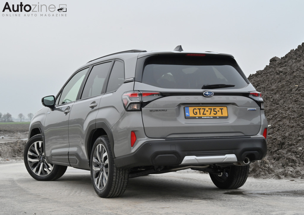 Subaru Forester (Driekwart achter)