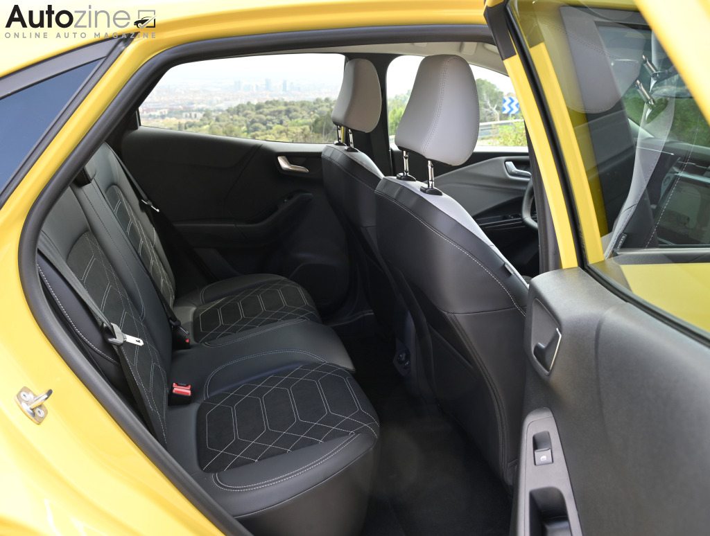 Ford Puma Gen-E (Achterin)