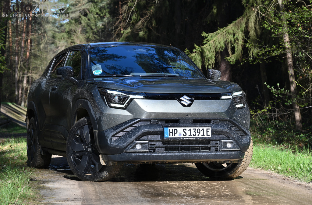 Suzuki e-Vitara (Driekwart voor)