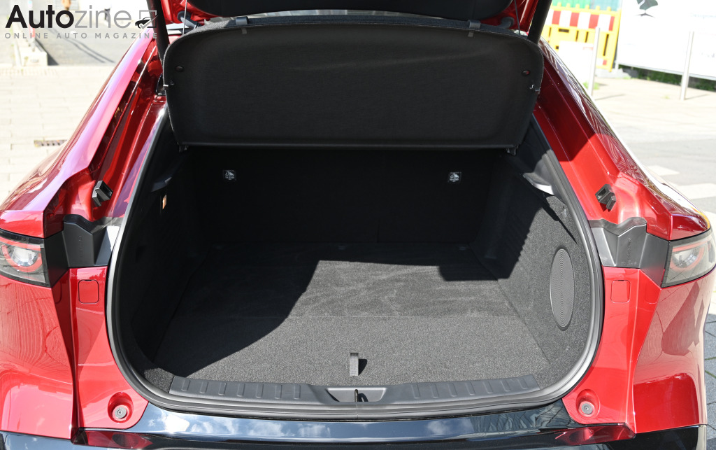 Mazda 6e (Bagageruimte)
