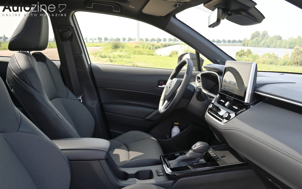 Toyota Corolla Cross (Interieur doorkijk)