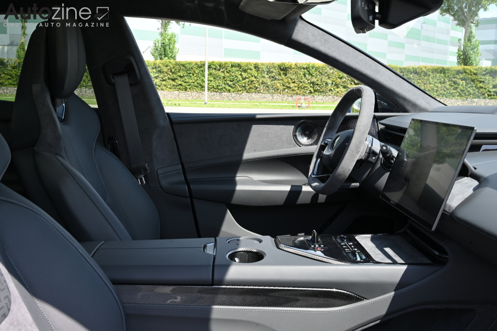 Lotus Emeya (Interieur doorkijk)