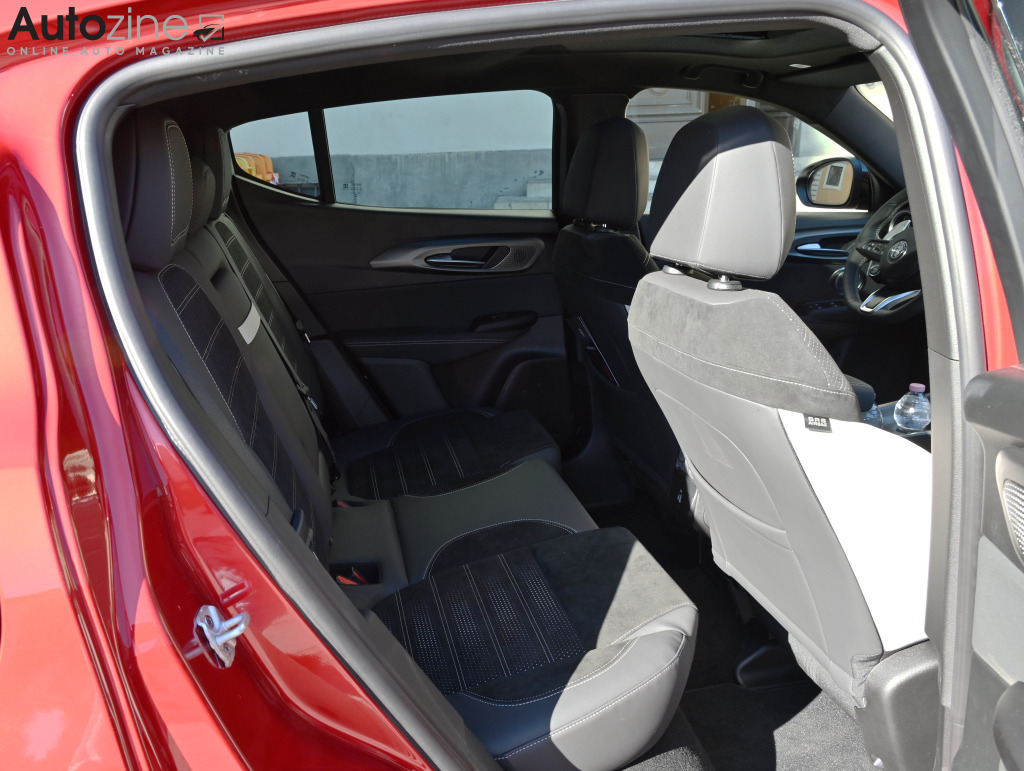 Alfa Romeo Tonale (Achterin)