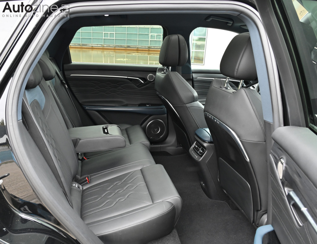 Voyah Free (Achterin)