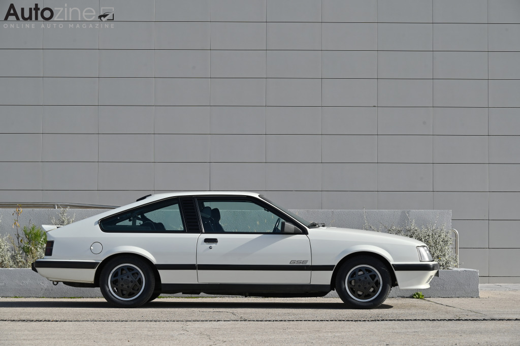 Opel Monza (Zijkant)