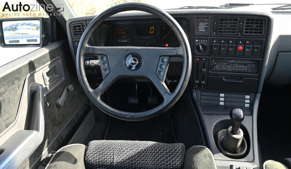Opel Monza (Interieur)