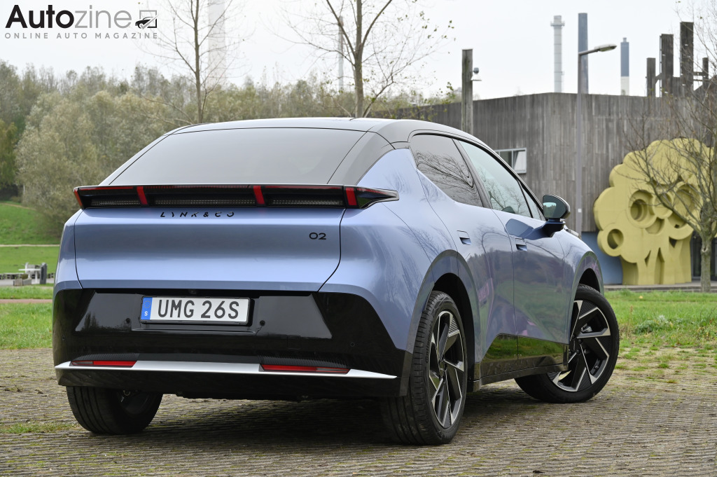 Lynk Co 02 (Driekwart achter)