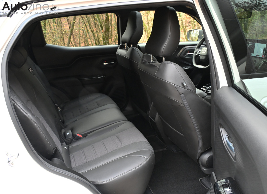 Toyota Urban Cruiser (Achterin)