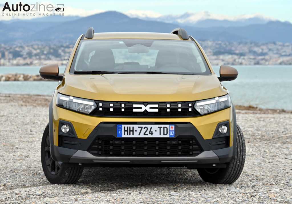 Dacia Sandero Stepway (Recht voor)