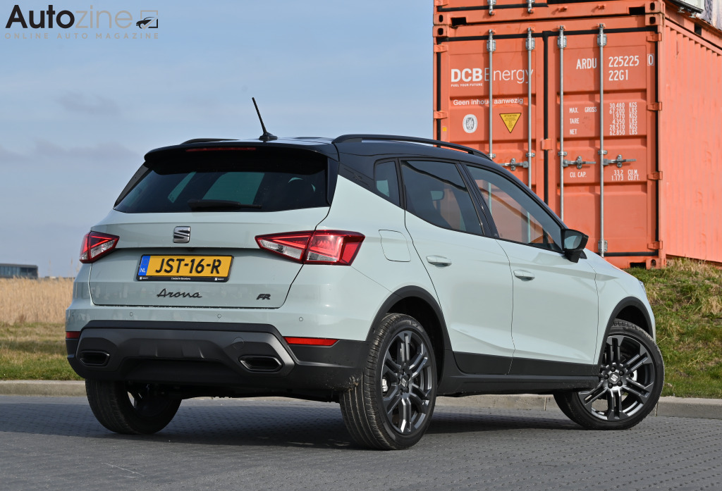 Seat Arona (Driekwart achter)