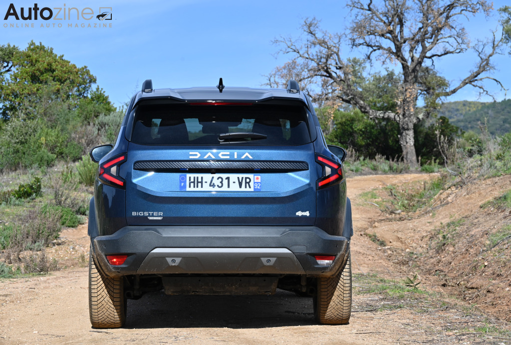 Dacia Bigster (Recht achter)