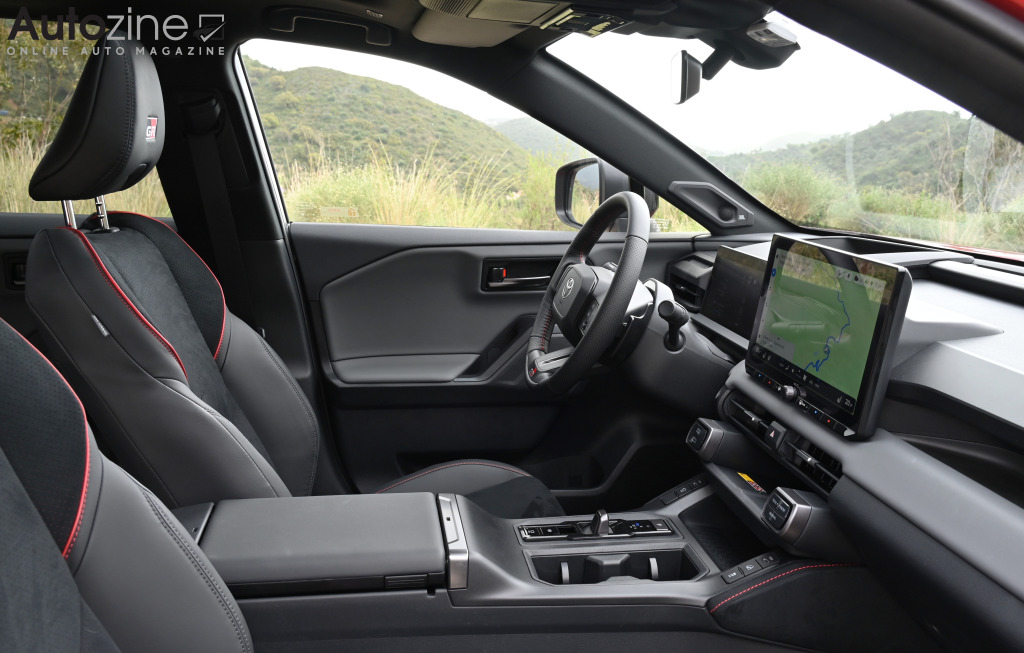 Toyota RAV4 (Interieur doorkijk)