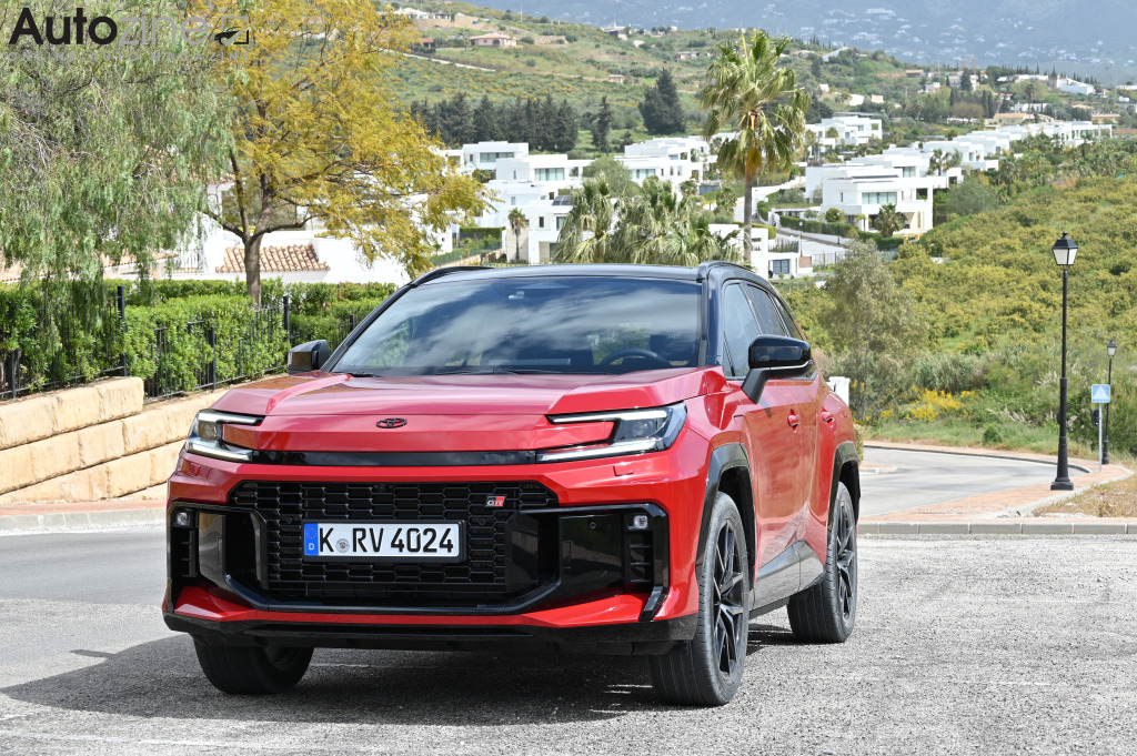 Toyota RAV4 (Schuin voor)