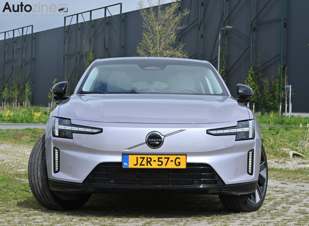 Volvo ES90 (Recht voor)