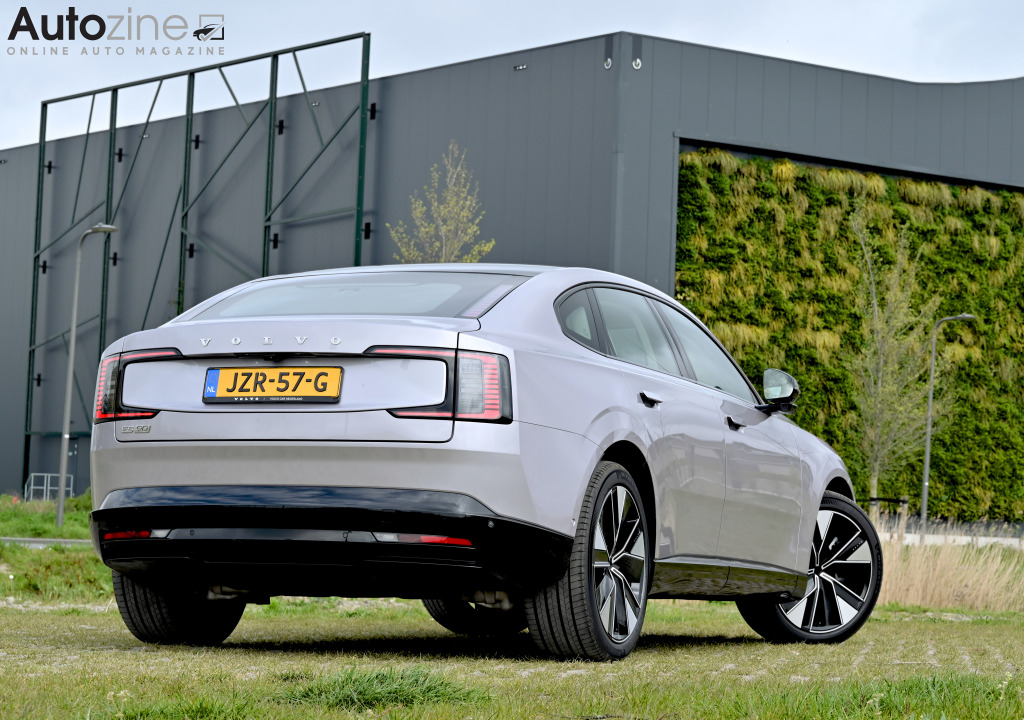 Volvo ES90 (Driekwart achter)