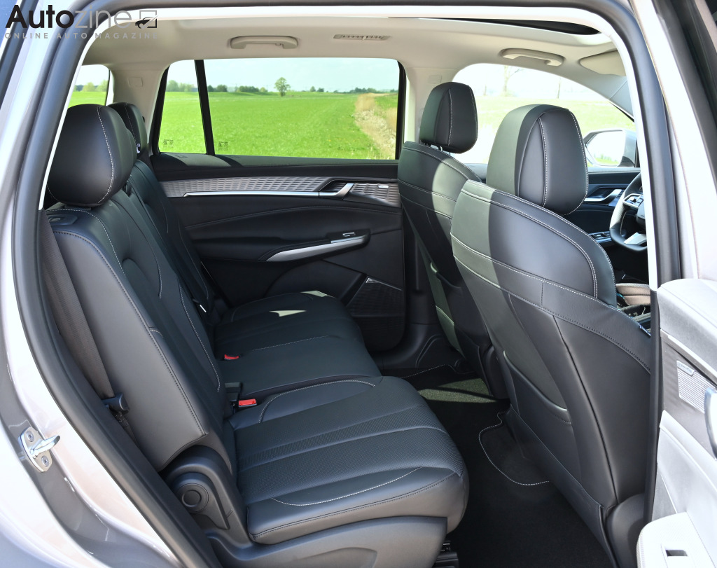 MG S9 (Achterin)
