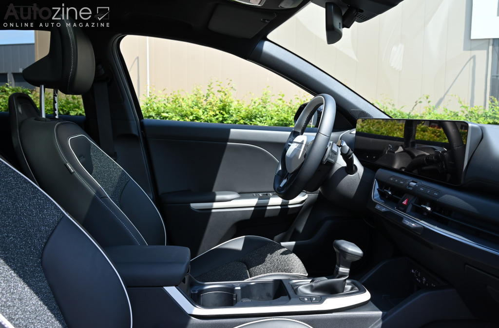 Kia K4 SportsWagon (Interieur doorkijk)