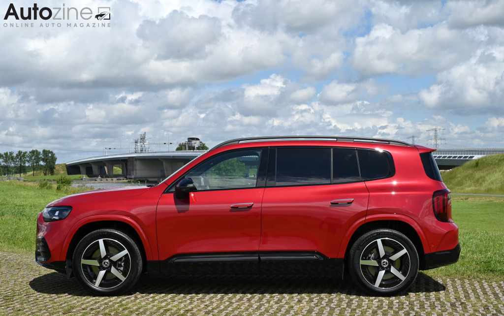 Mercedes-Benz GLB (Zijkant)