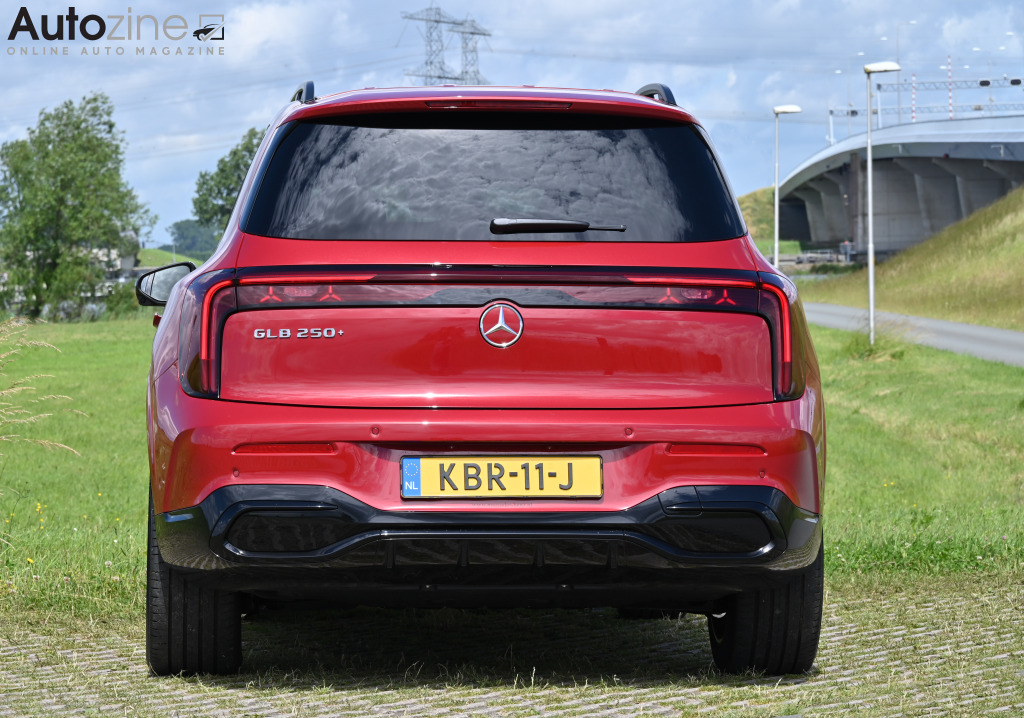 Mercedes-Benz GLB (Recht achter)