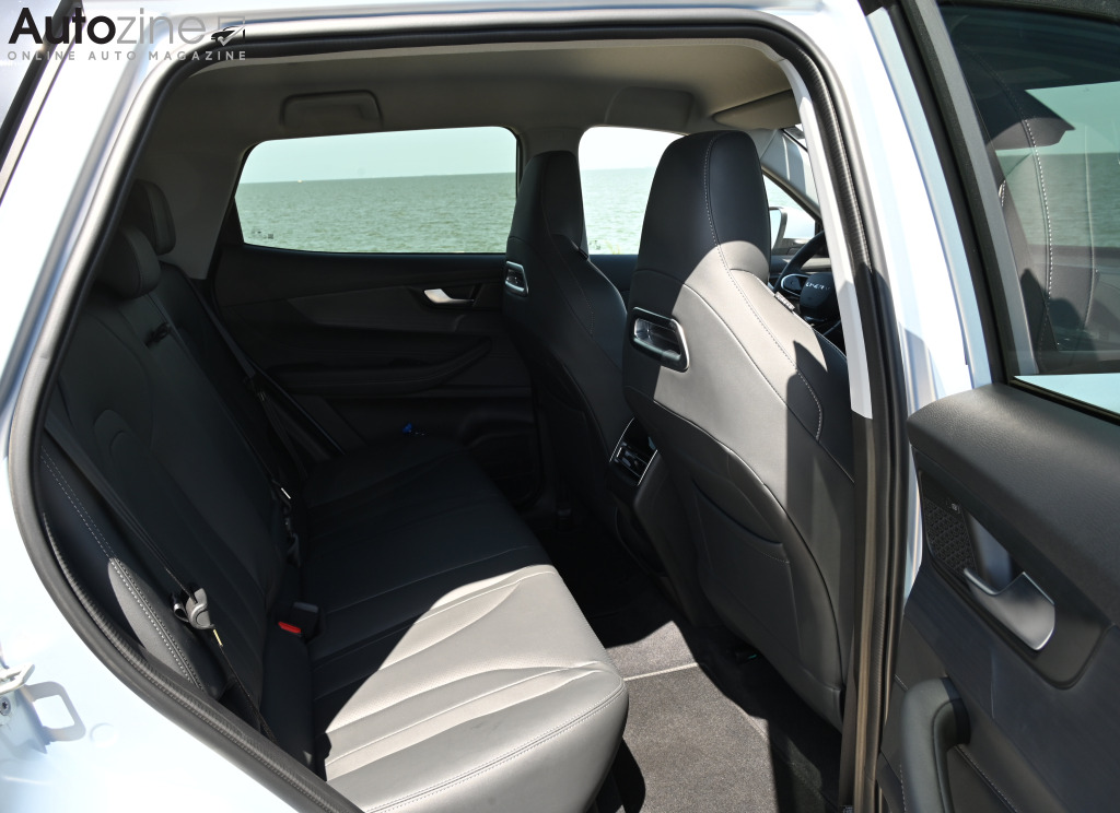 Chery Tiggo 4 (Achterin)