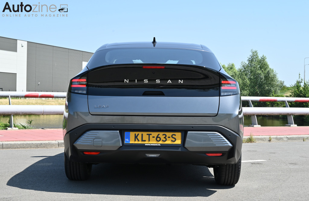 Nissan Leaf (Recht achter)