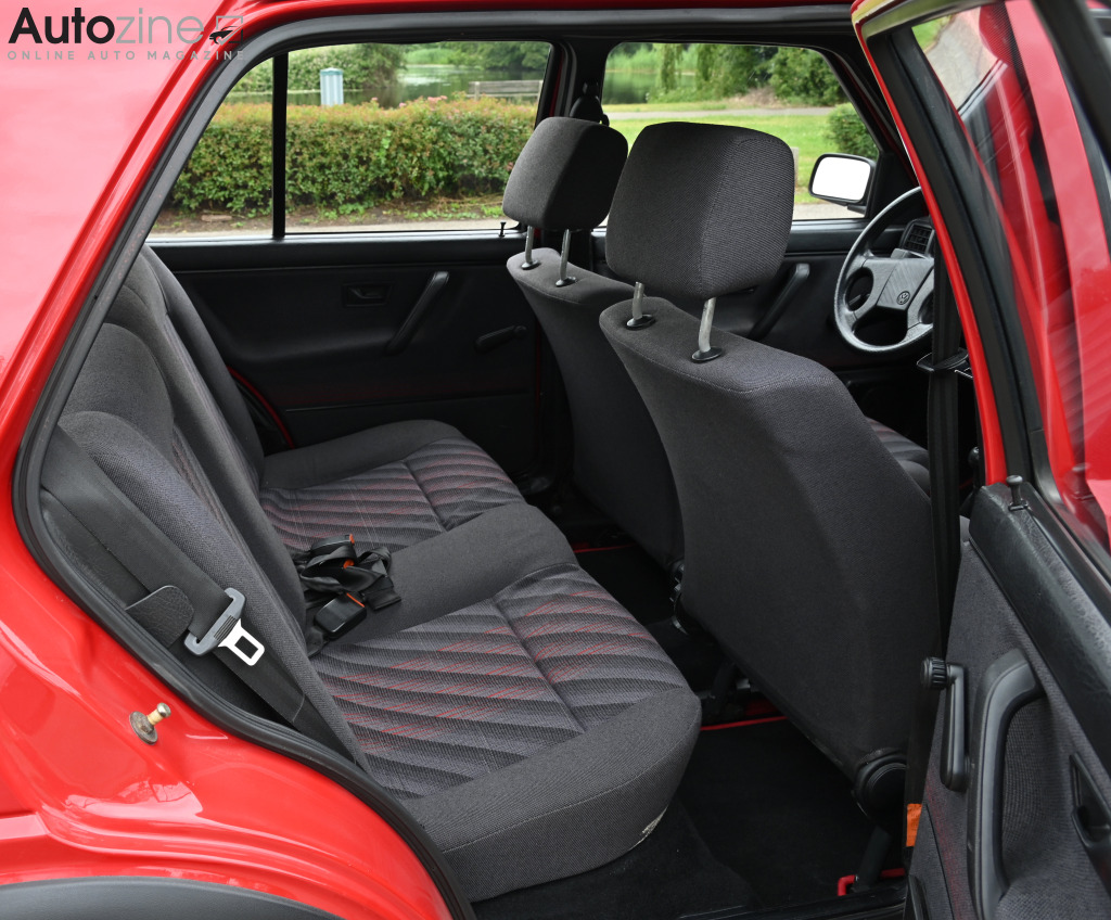 Volkswagen Golf II GTI (Achterin)