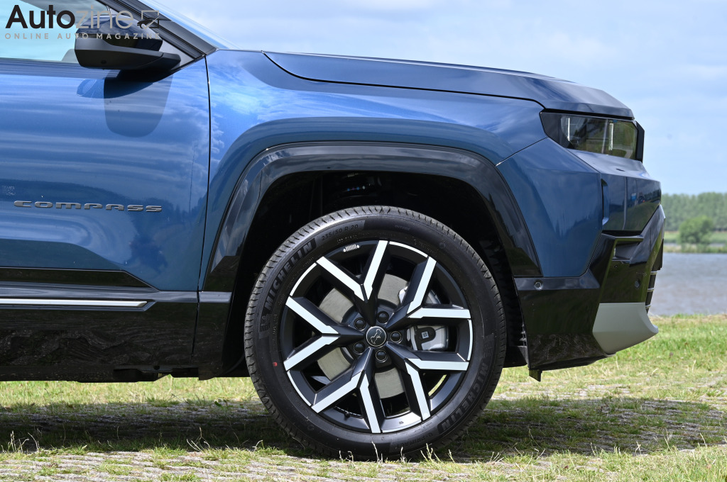 Jeep Compass (Wiel)
