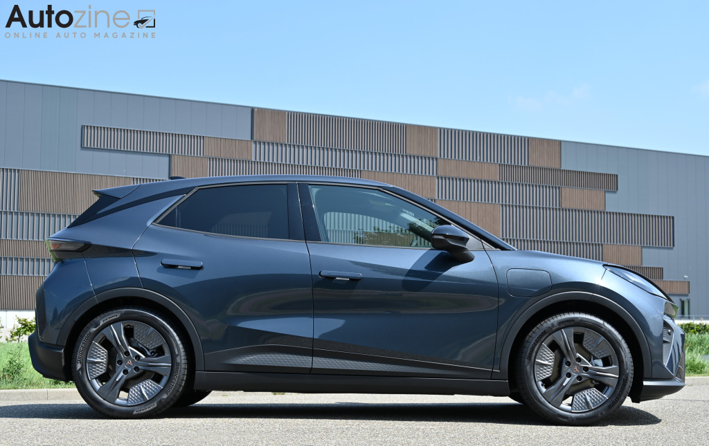 Cupra Raval (Zijkant)