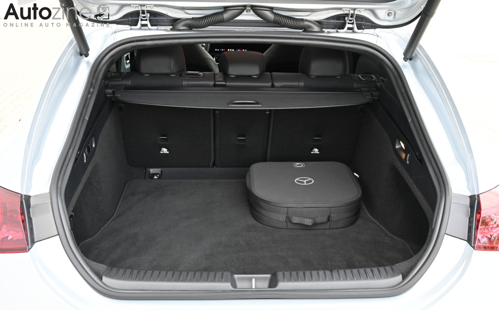 Mercedes-Benz CLA Shooting Brake (Bagageruimte)