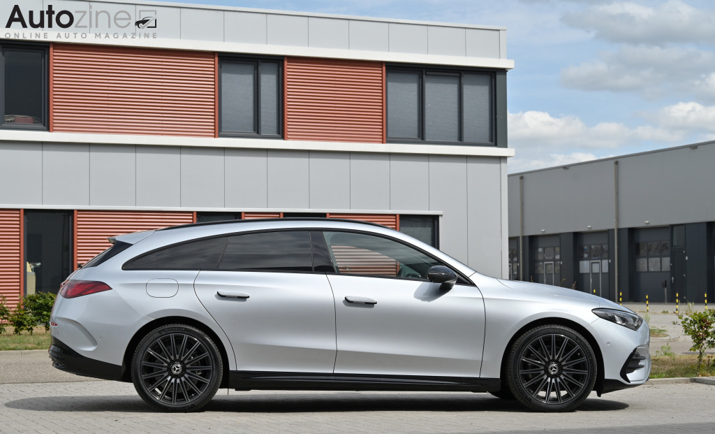 Mercedes-Benz CLA Shooting Brake (Zijkant)